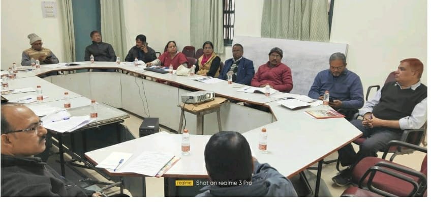 राजभाषा कार्यान्वयन समिति की बैठक सिगनल कारखाना,गोरखपुर में आयोजित