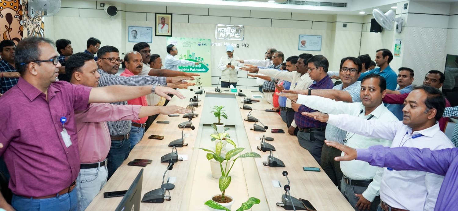 एनटीपीसी कोयला खनन मुख्यालय में स्वच्छता को बढ़ावा देने के संकल्प के साथ स्वच्छता पखवाड़ा शुरू