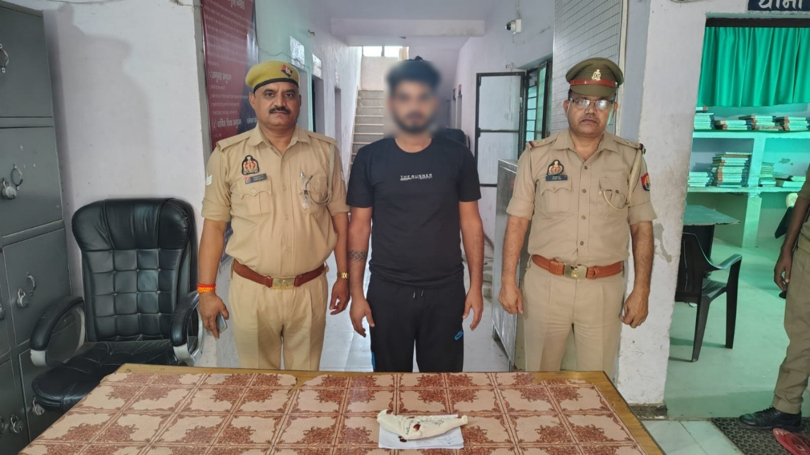 सादाबाद पुलिस व एसओजी टीम की संयुक्त कार्यवाही में हिस्ट्रीशीटर की हत्या का किया खुलासा