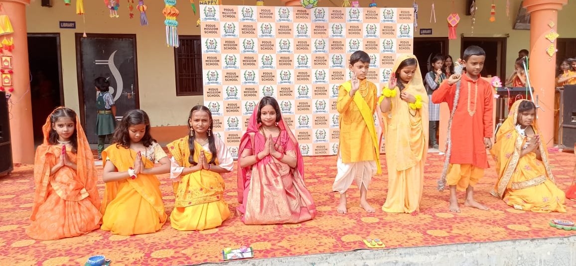 पायस मिशन में दीपावली के अवसर पर सांस्कृतिक कार्यक्रम का हुआ आयोजन