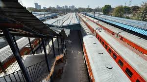 पश्चिम रेलवे बांद्रा टर्मिनस-गोरखपुर और उधना से छपरा  के बीच चलाएगी अनारक्षित फेस्टिवल स्‍पेशल ट्रेनें