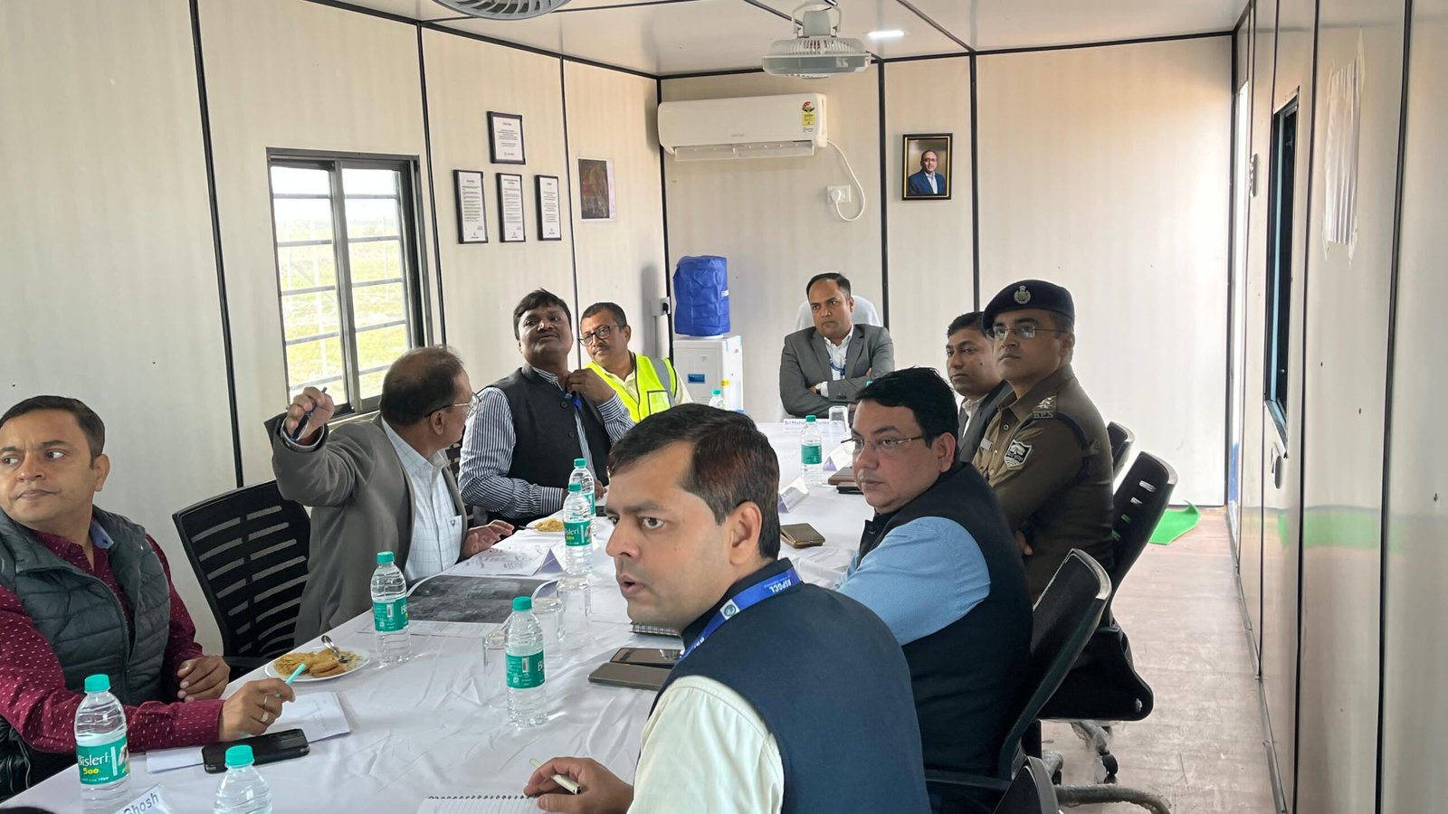 कजरा सोलर पावर परियोजना को समय से पहले पूरा करने पर जोर