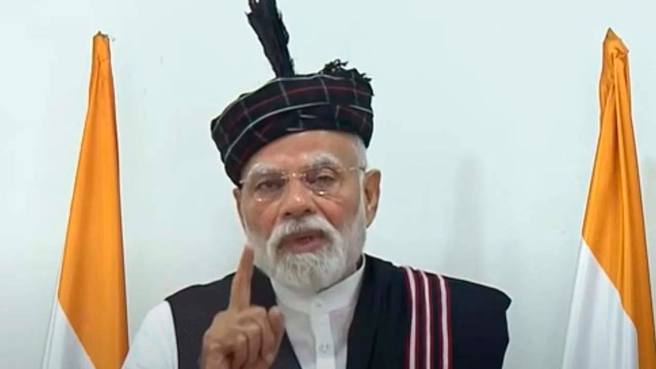 रेल नेटवर्क से जुड़ा मिजोरम, पीएम मोदी बोले- ये सिर्फ रेल लाइन नहीं बदलाव की लाइफ लाइन है