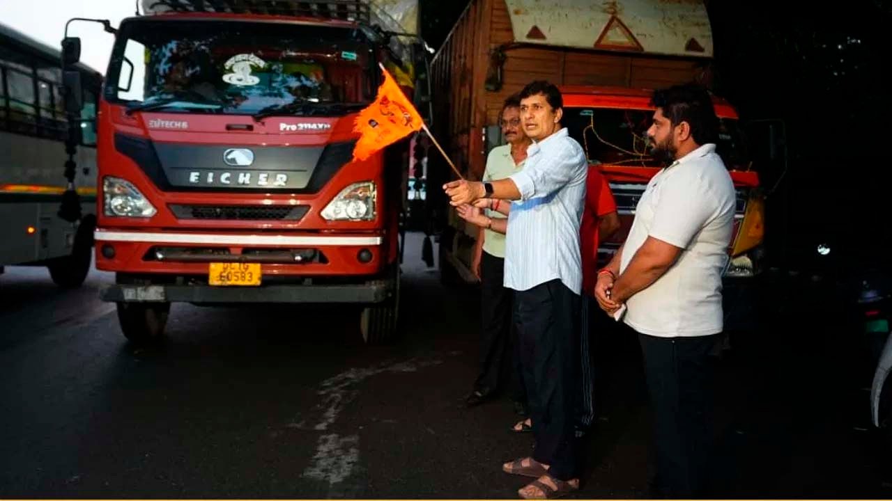 बाढ़ग्रस्त पंजाब के लिए आगे आए सौरभ भारद्वाज, अरविंद केजरीवाल के निर्देश पर राहत सामग्री लेकर हुए रवाना