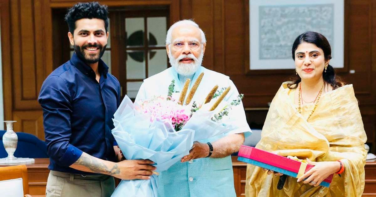 रवींद्र जडेजा की पत्नी रीवाबा जडेजा बनीं मंत्री, गुजरात कैबिनेट में मिली बड़ी जिम्मेदारी